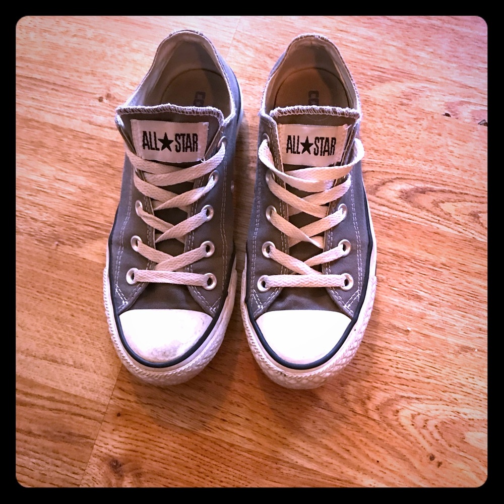 Charcoal grey converse!